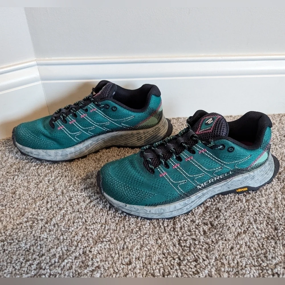 Merrell Moab Flight Trail Running Shoe - Teal and Pink sz 7